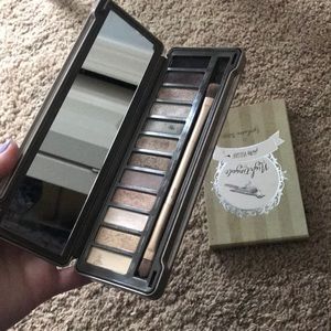Naked 2 Eyeshadow pallet